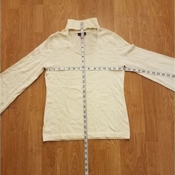 Vince Camuto Bell Sleeve Choker Neck Sweater XSP - Picture 6 of 7